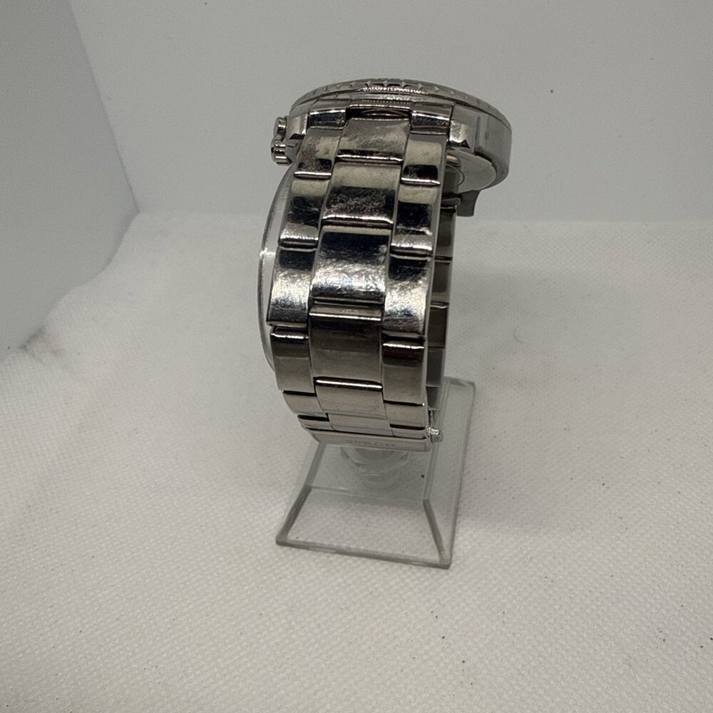 GUESS U0851L1 Women's Sporty 36mm Quartz Silver Crystal Bezel Steel Bracelet - Picture 6 of 16